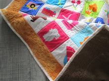 Load image into Gallery viewer, Learn and Play Handcrafted Personalized All Natural Name The 60 Objects Baby Quilt